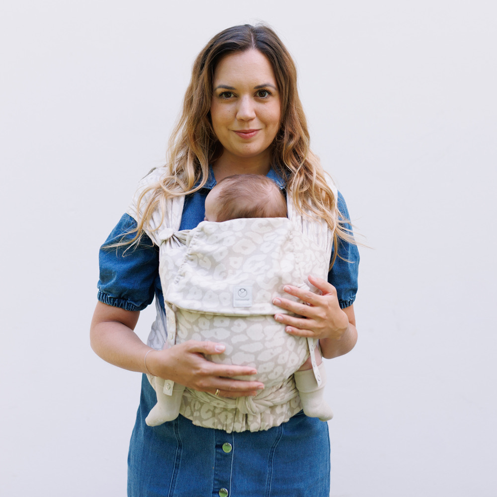 cocoo·me® Helium Plus Babytrage Wrapconversion (50 - 98 cm / 15 Kilo) Leo beige