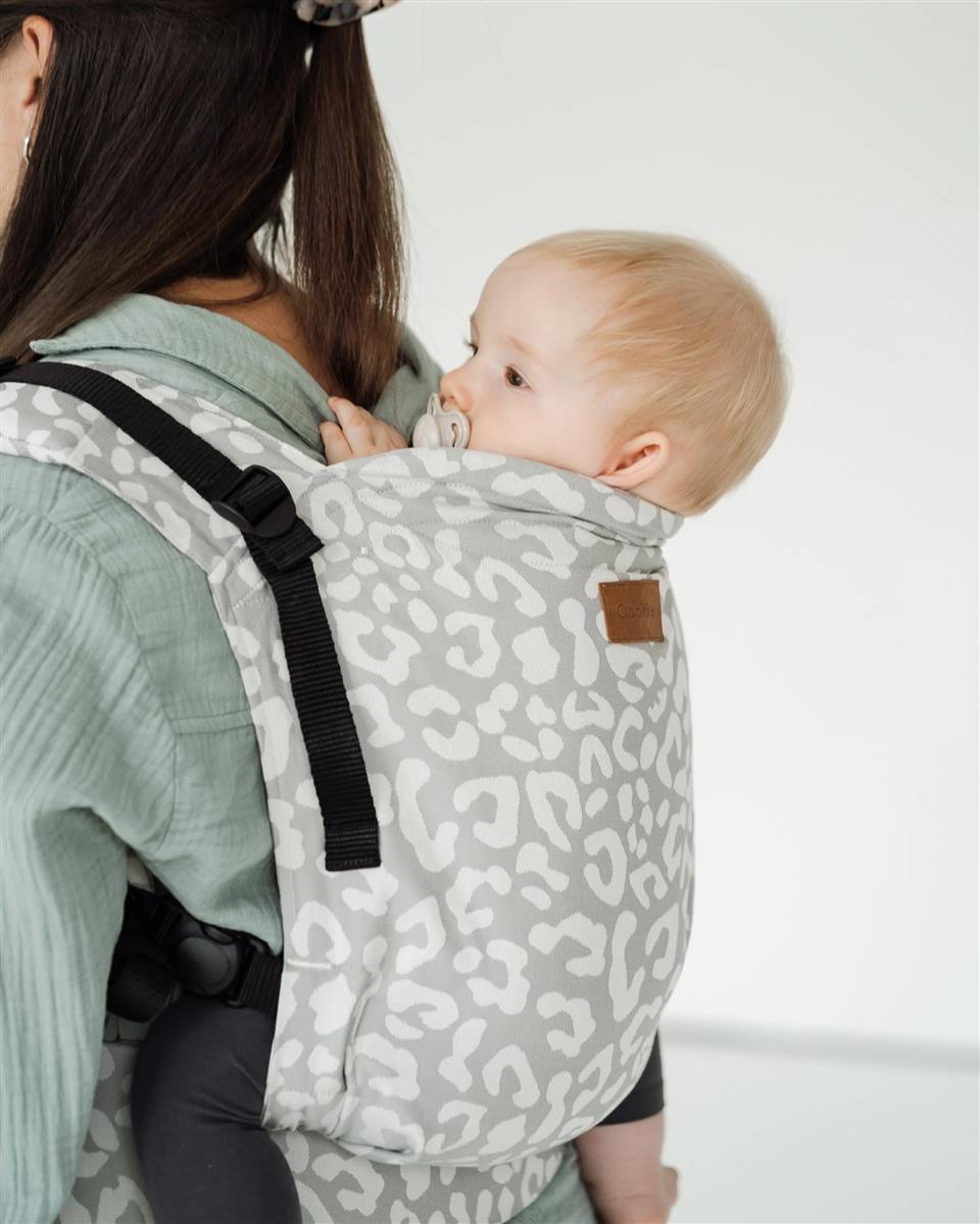 Qookie Ultimo Tragehilfe Toddlersize (Ca. 74 - 122 cm) Leo Grey