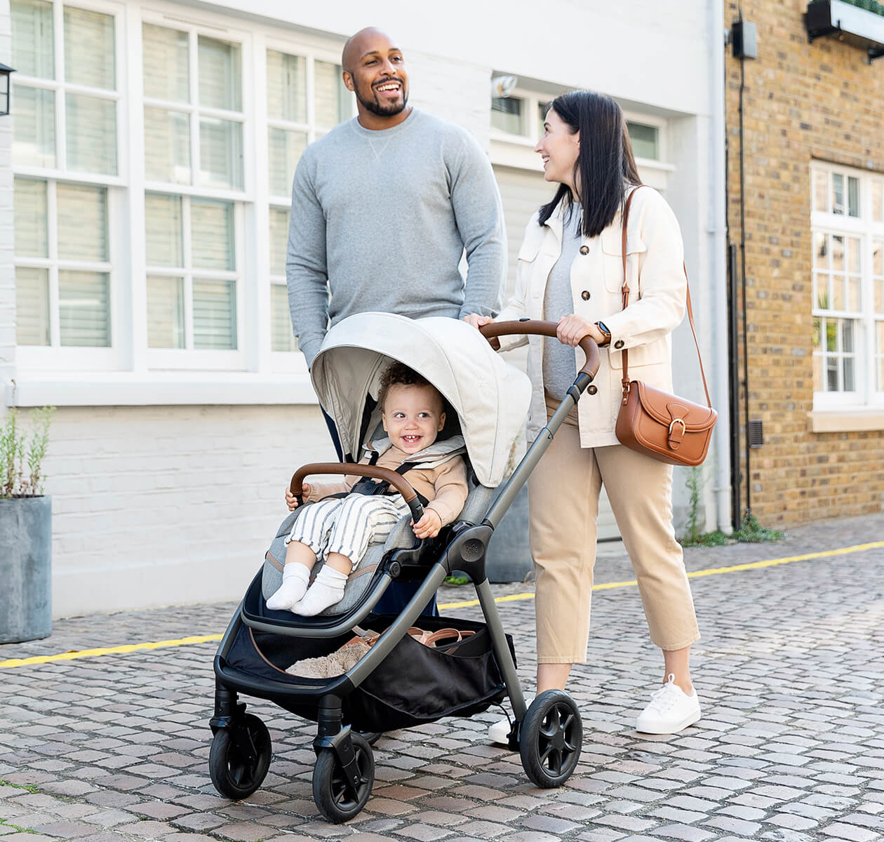 Joie Signature Finiti Kompakt-Kinderwagen Carbon Joie Signature Finiti Kompakt-Kinderwagen Carbon