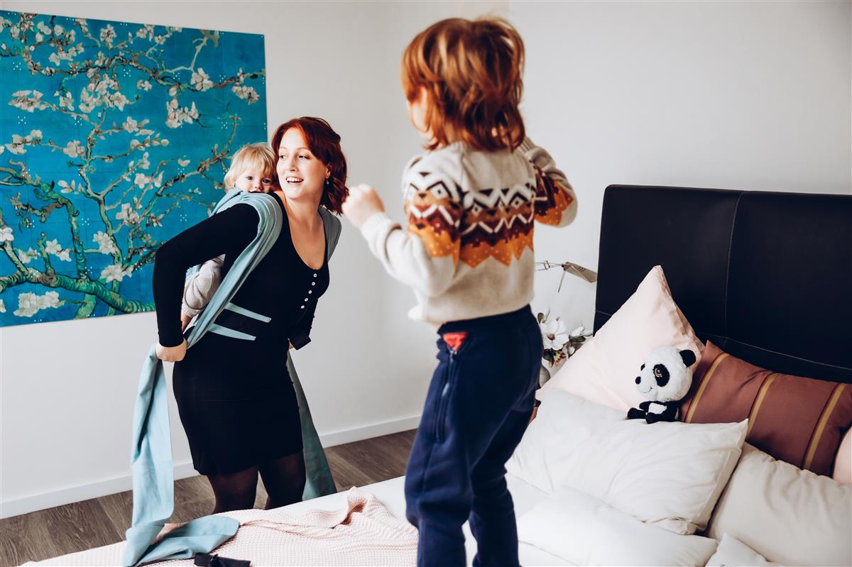 LELIBA Tai Babytrage mit Polster Leaf Kalliat