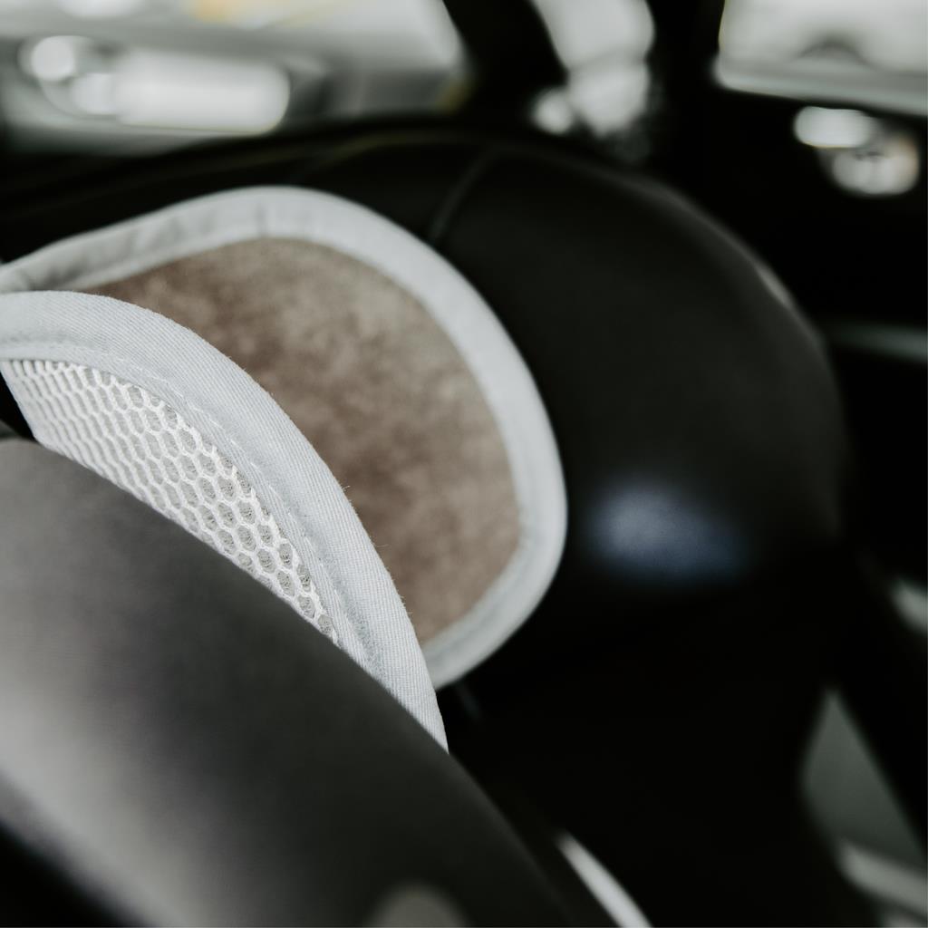 Axkid AeroMoov Reboarder Antischwitzauflage Grau