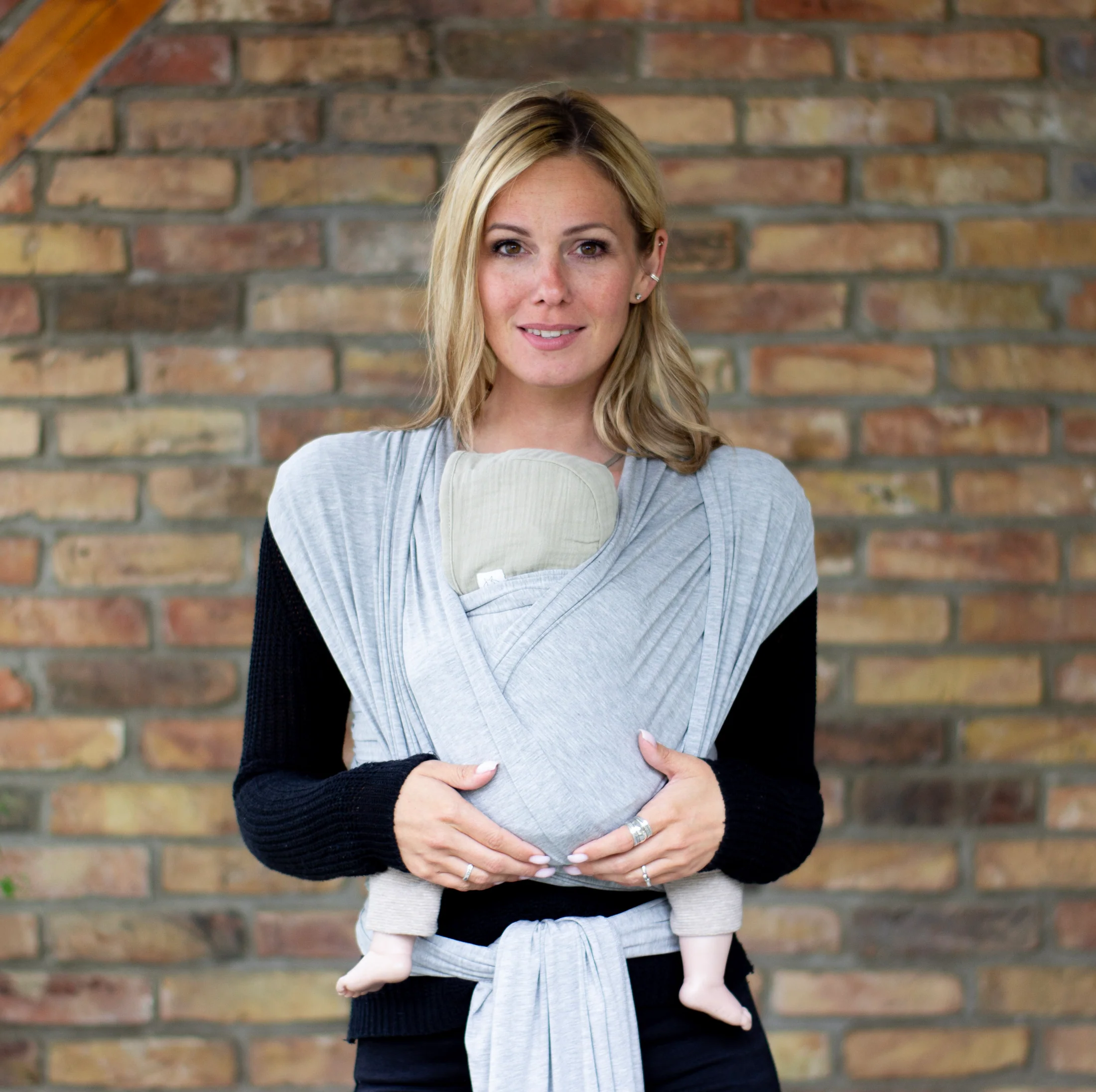 SimpleeBaby Elastisches Tragetuch Hold.Me Silver SimpleeBaby Elastisches Tragetuch Hold.Me Silver