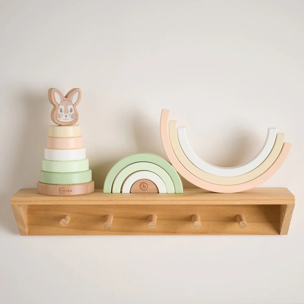 bieco Spielwaren Regenbogen Hase Fine