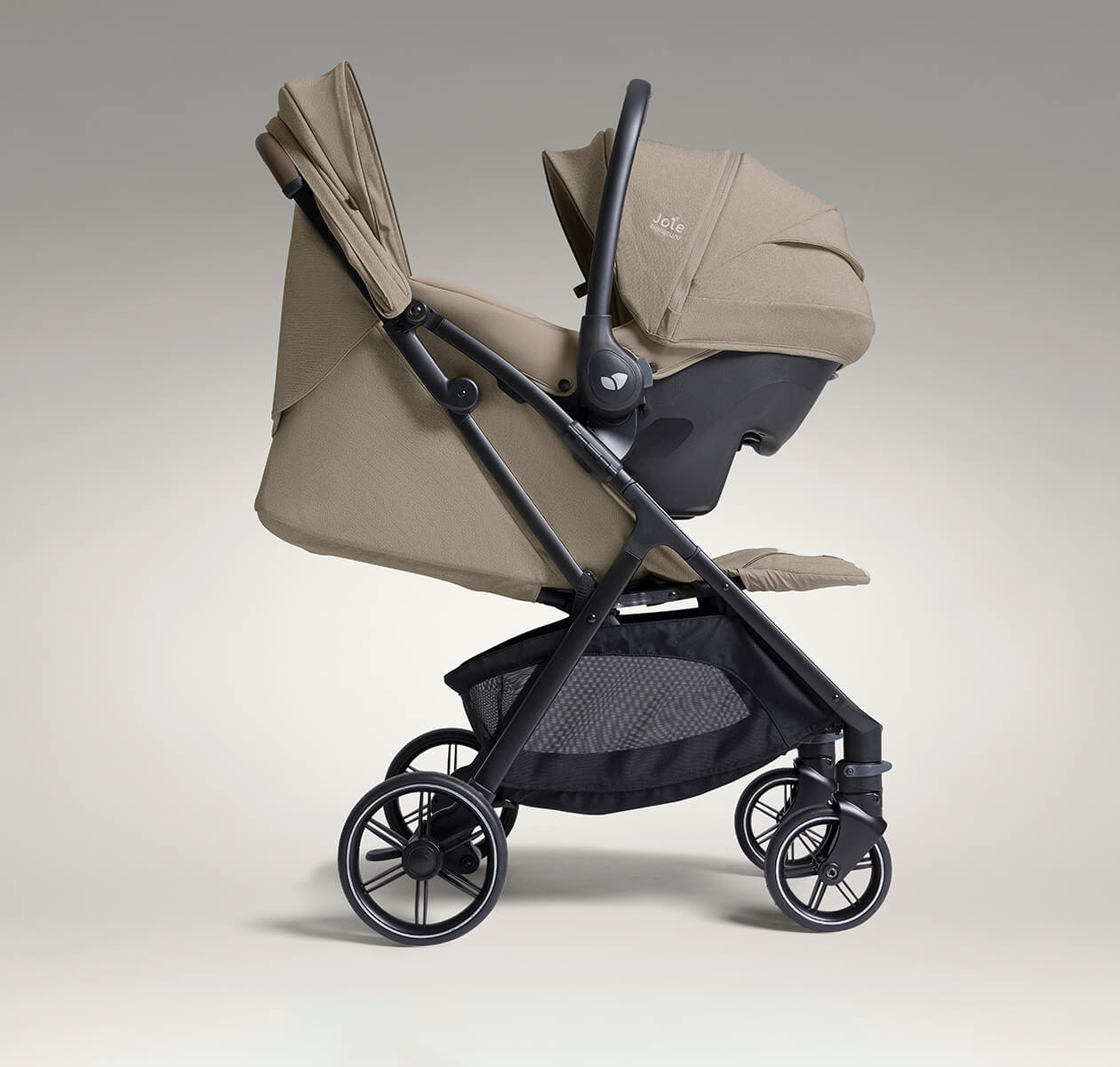 Joie Signature Parcel LX Buggy Sandstone Joie Signature Parcel LX Buggy Sandstone