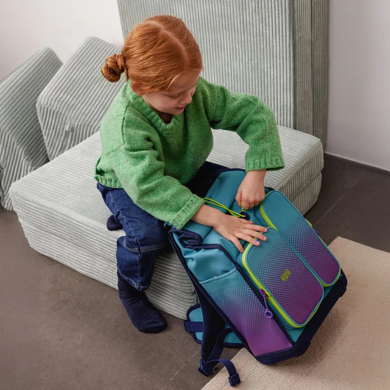 Kwio BAGG Schulranzen-Set Rainbow