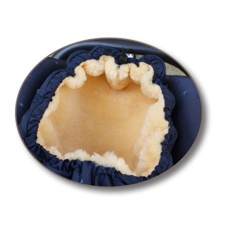 Heitmann Felle - Kleine Lammfellfußsäcke Serie “Eisbärchen” - beige Heitmann Felle - Kleine Lammfellfußsäcke Serie “Eisbärchen” - beige