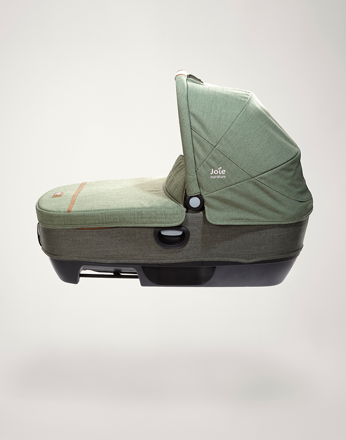 Joie Signature calmi R129™ Pine (unbenutzes) Ausstellungsstück Joie Signature calmi R129™ Pine (unbenutzes) Ausstellungsstück