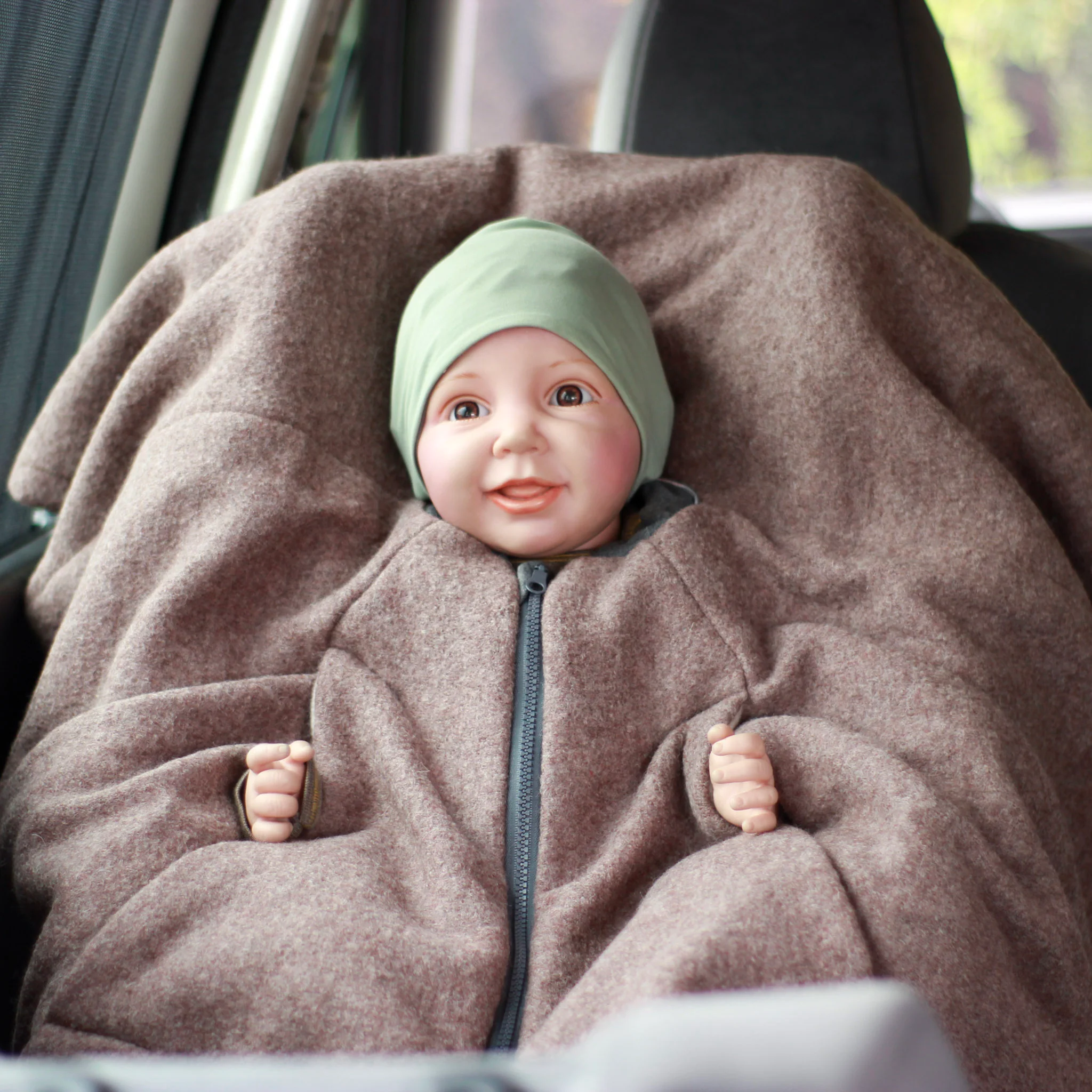 Kikkifax Wollwalk Kinderponchos Pure Hazle Kikkifax Wollwalk Kinderponchos Pure Hazle