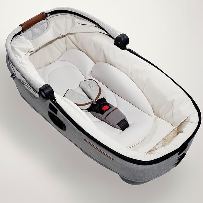 inserts-car-cot-Joie-Signature.jpeg Joie Signature calmi R129™ Qyster