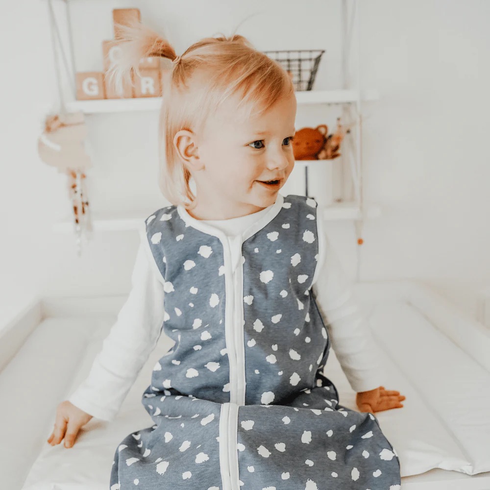 Emma & Noah Schlafsack mit Füßen 1.0 TOG 80cm Blau Emma & Noah Schlafsack mit Füßen 1.0 TOG 90cm Punkte Blau