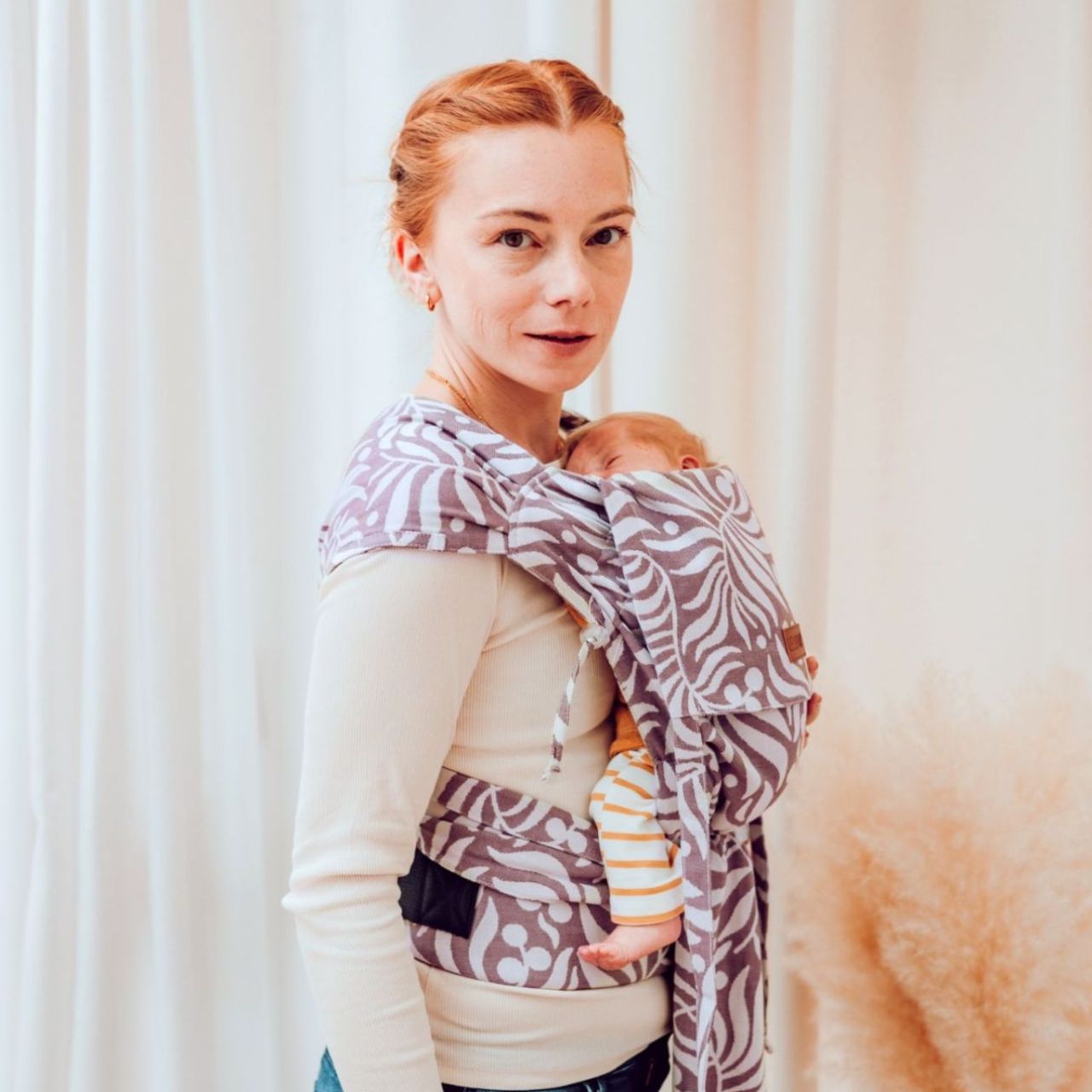 LELIBA Tai Babytrage mit Polster Bungi Rubus LELIBA Tai Babytrage mit Polster Bungi Rubus