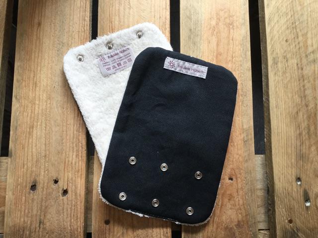 Fräulein Hübsch Gurtschoner BIO - Schwarz Fräulein Hübsch Gurtschoner BIO - Schwarz