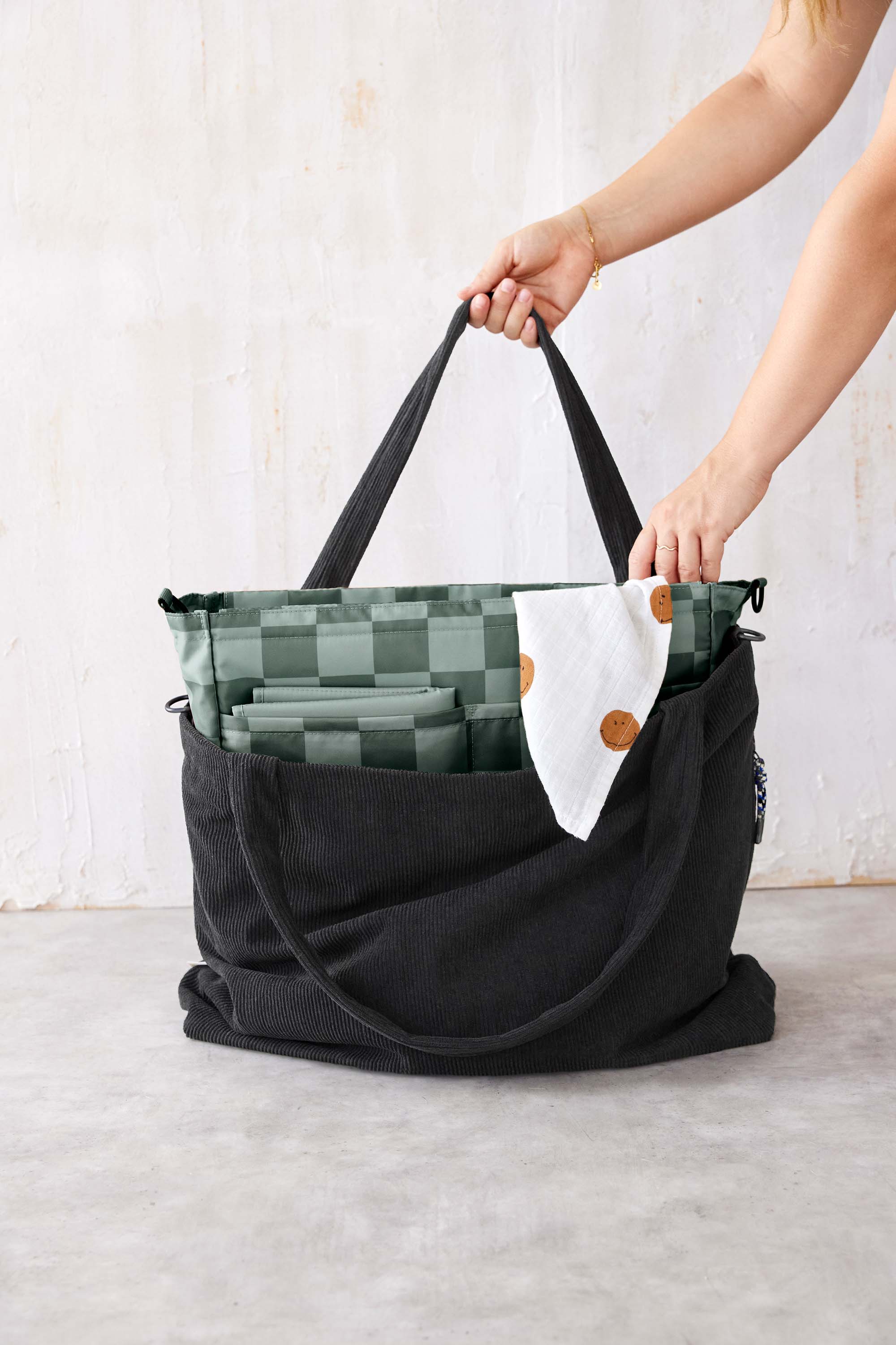 Lässig MIX Wickeltasche Shopper Cord Schwarz