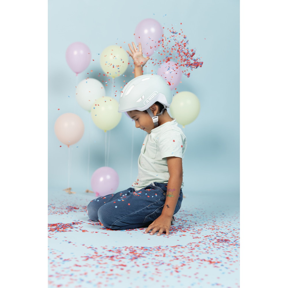 ABUS SMILEY 3.0 ACE LED 50-55 cm (M) pure aqua ABUS SMILEY 3.0 ACE LED 50-55 cm (M) pure aqua