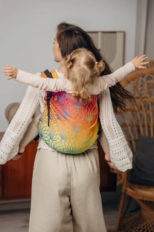 Lenny Lamb Onbuhimo PRO RAINBOW LOTUS