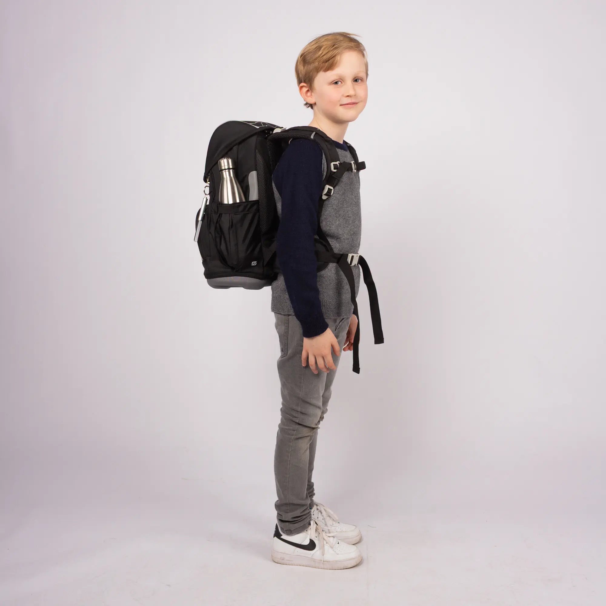 Schneiders Ergoplus Schulrucksack-Set 8-tlg. Dark Hunter Schneiders Ergoplus Schulrucksack-Set 8-tlg. Dark Hunter