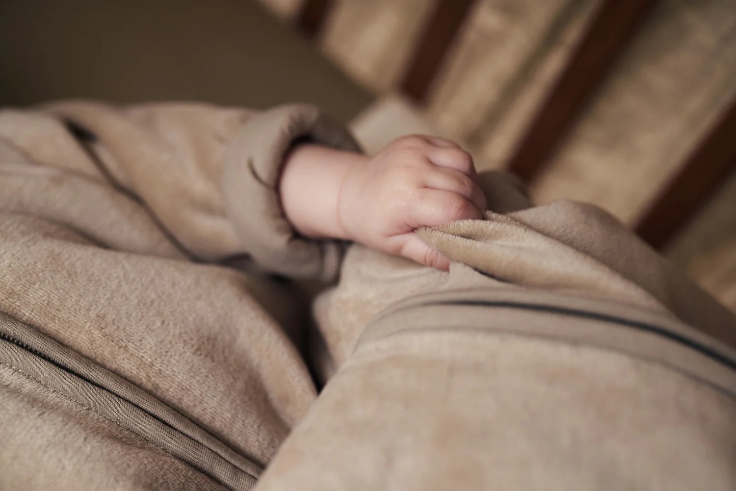 Jollein Baby Schlafsack mit abnehmbaren Ärmeln - Velvet 70cm Olive Green