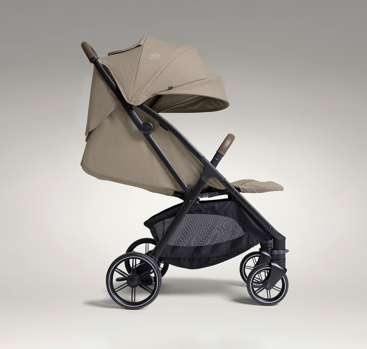Joie Signature Parcel LX Buggy Sandstone Joie Signature Parcel LX Buggy Sandstone