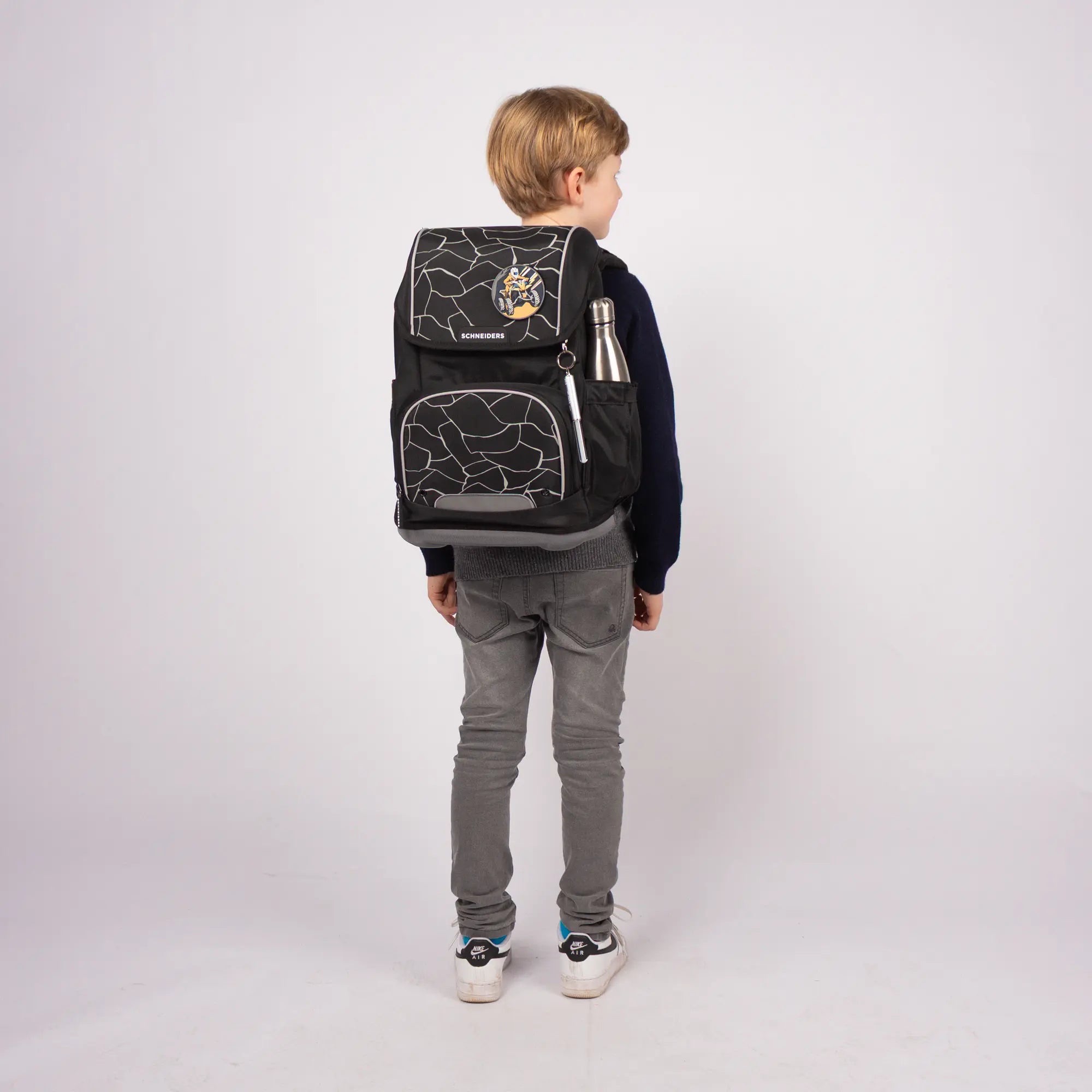 Schneiders Ergoplus Schulrucksack-Set 8-tlg. Dark Hunter Schneiders Ergoplus Schulrucksack-Set 8-tlg. Dark Hunter