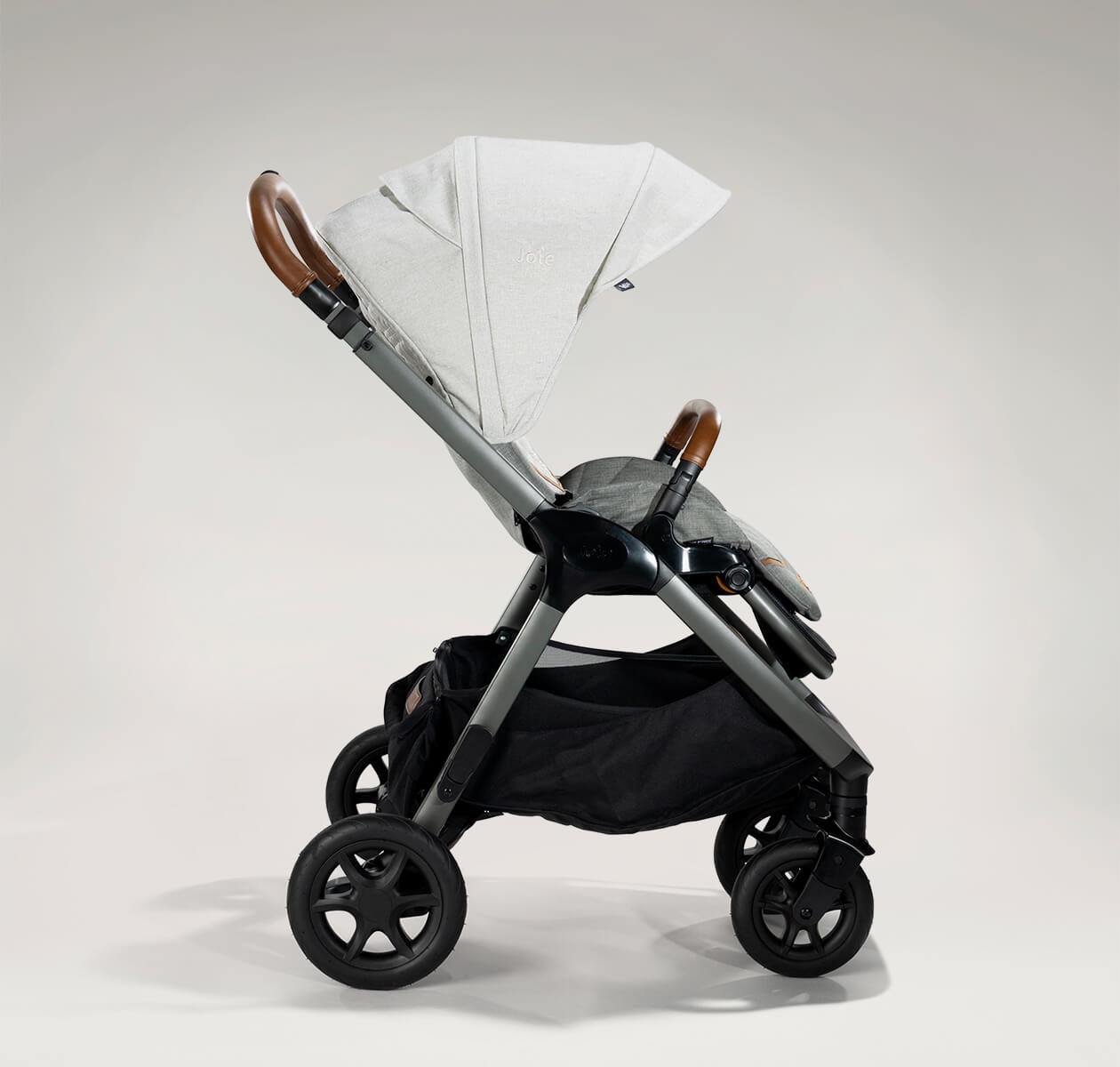 Joie Signature Finiti Kompakt-Kinderwagen Oyster